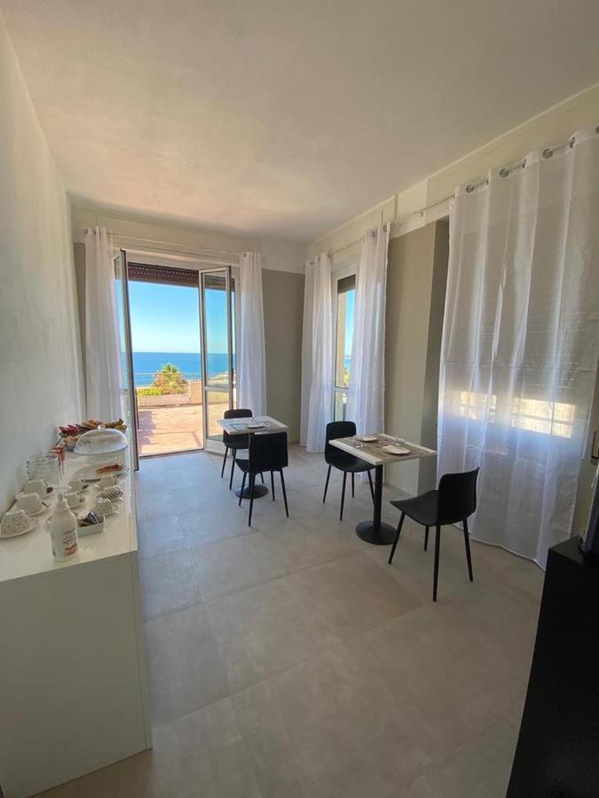 B&B Note Di Mare 임페리아 외부 사진